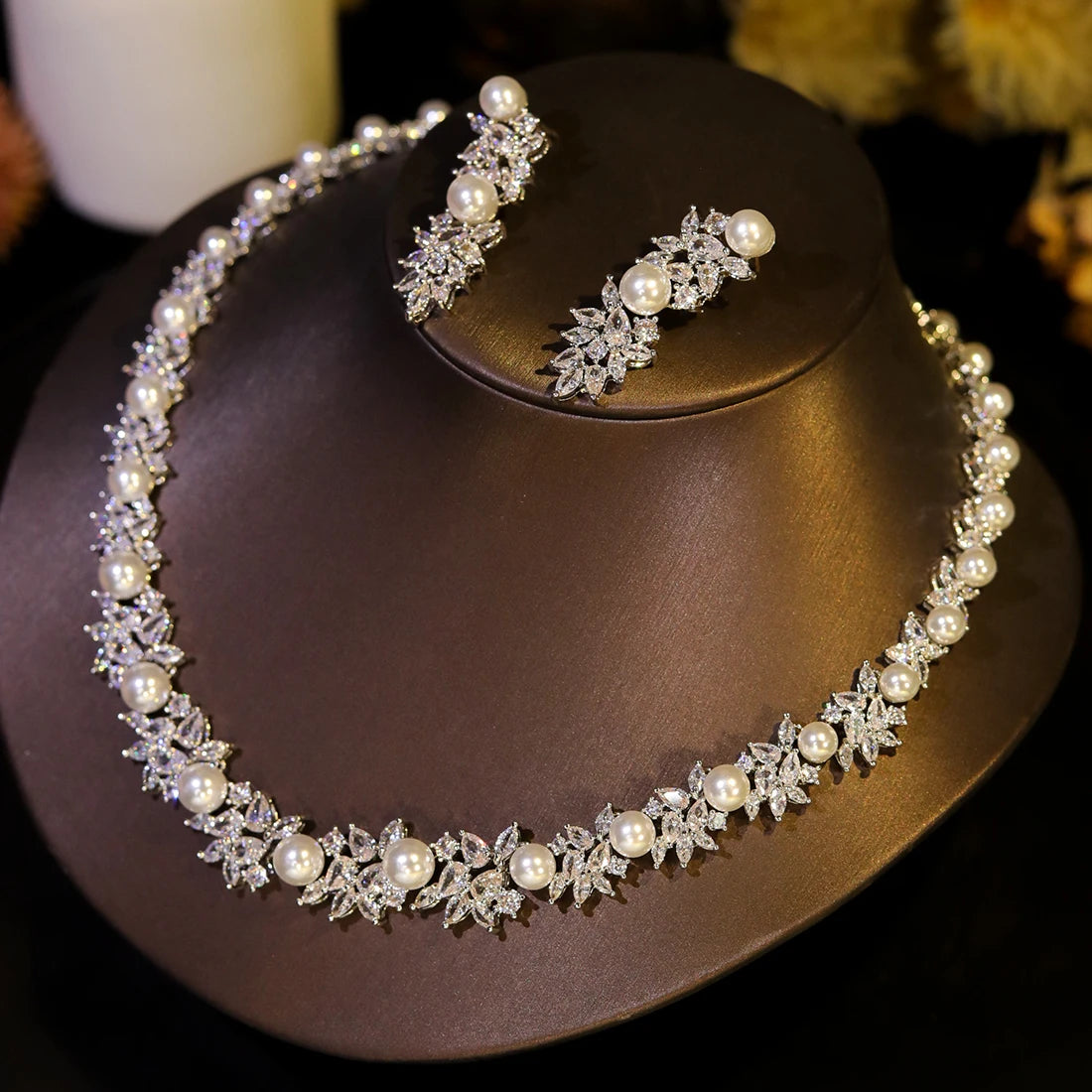 Elegant Crystal Necklace And Earrings Set For Women