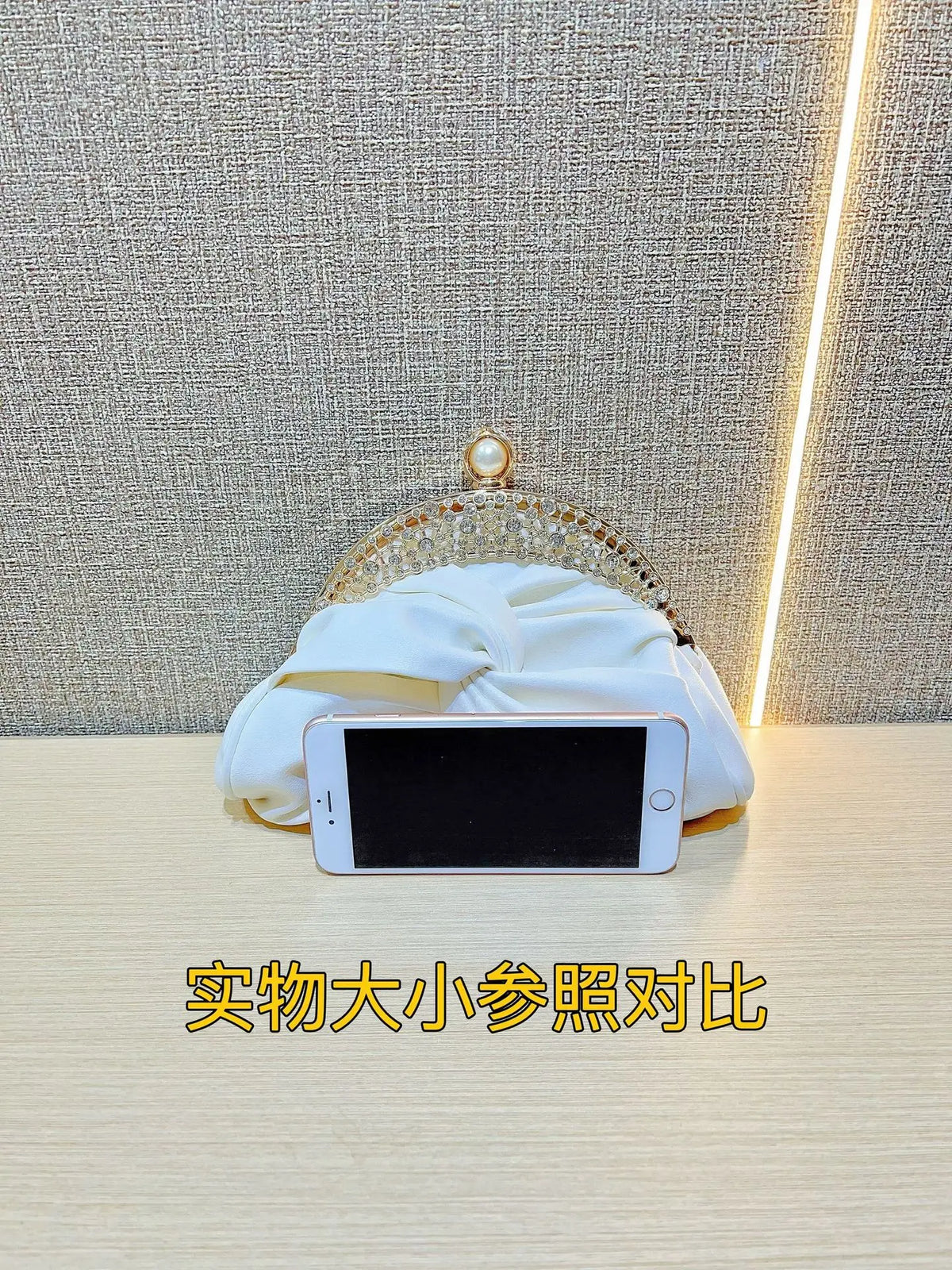 Red Floral Chain Shoulder Clutch Bag