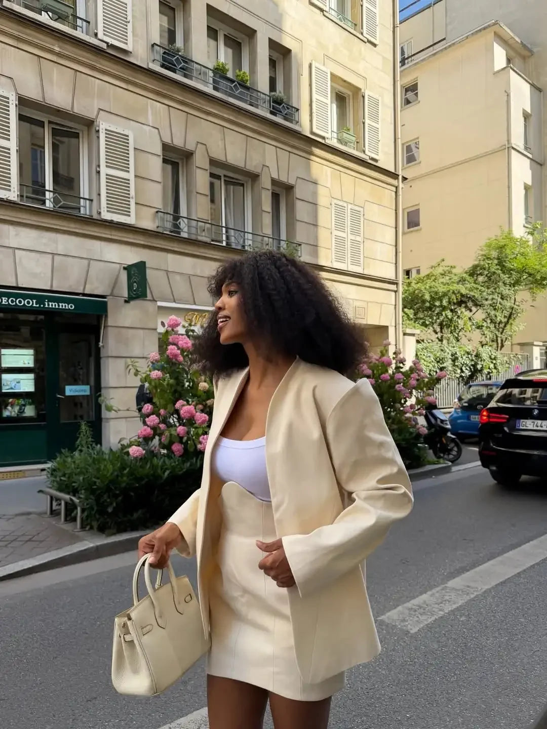 Minimalist White Tailored Blazer and Skirt Set for Women