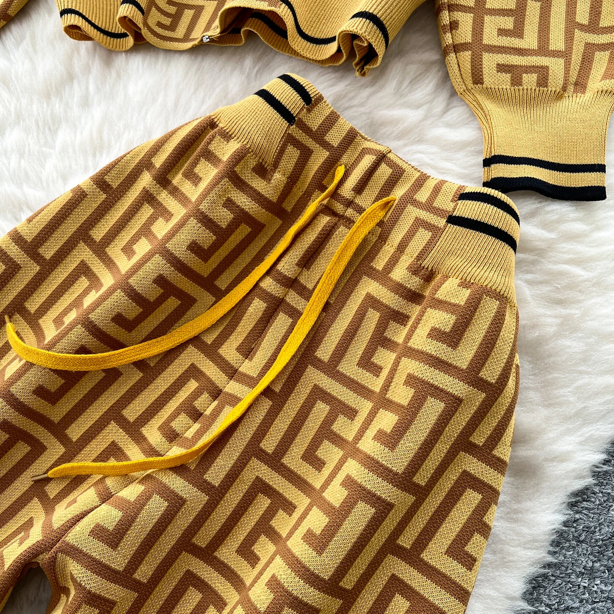 Geometric Print Hooded Knit Two Piece Set for Women