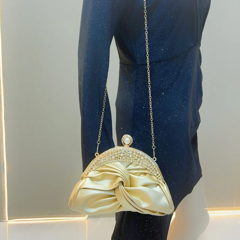 Luxury Women  Fashion Design Handbags Sparkling Banquet Clutch Bag Inlaid With Rhinestone Chain Shoulder Bag Party Dinner Bag