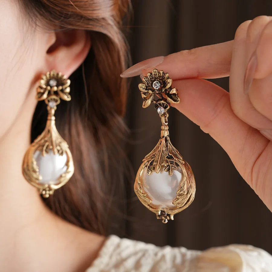 Pearl Flower Necklace And Earring Set