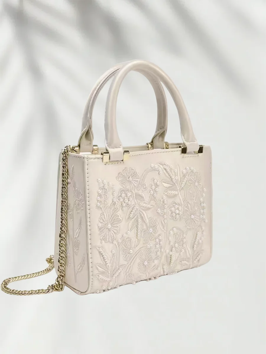 High Texture Fashion Floral Embroidery Tote Bag for Women Elegant Artificial Pearl Decoration Chain Shoulder Messenger Bag Purse