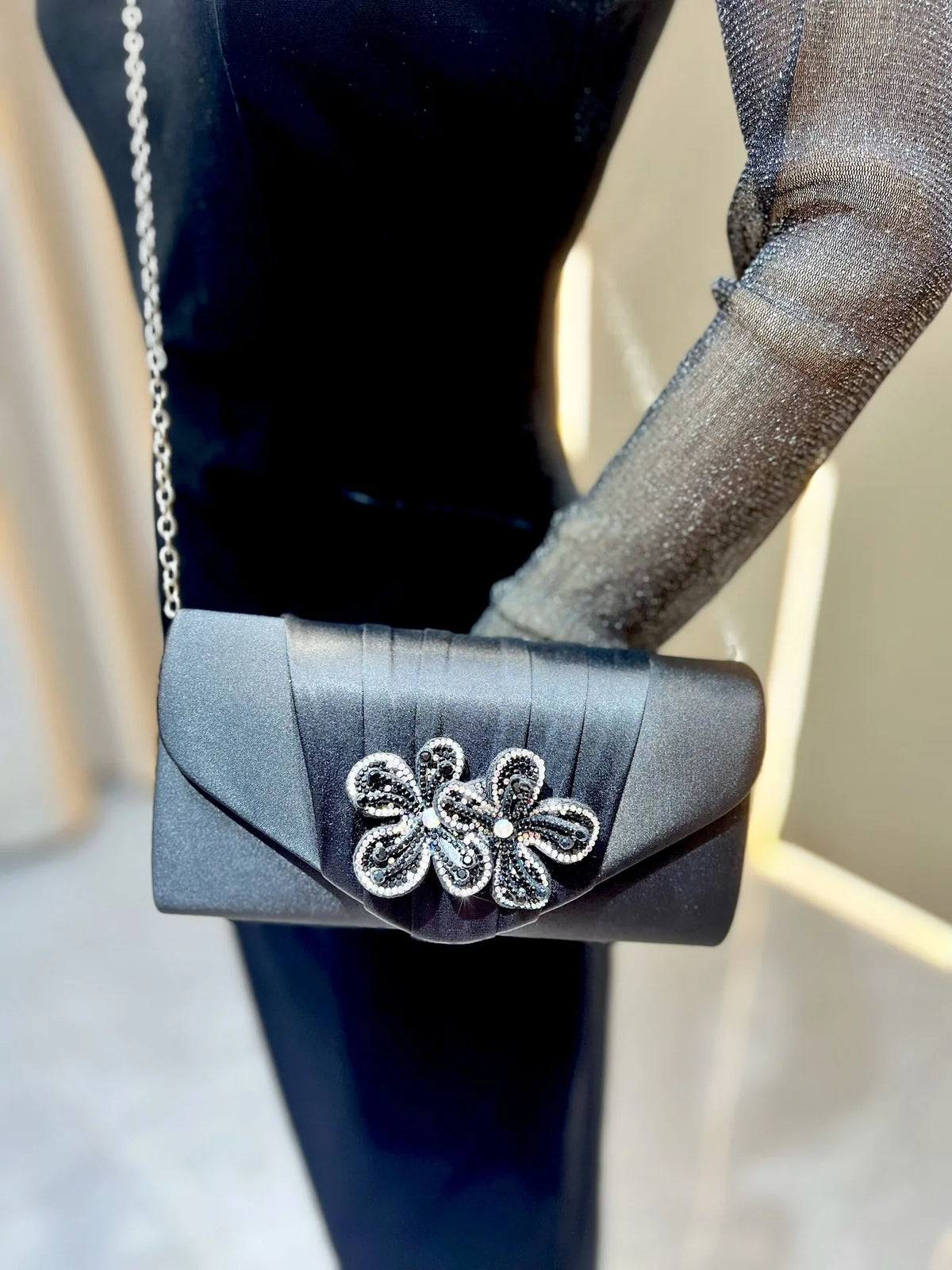 Elegant Satin Diamond Clutch Crossbody Bag for Women