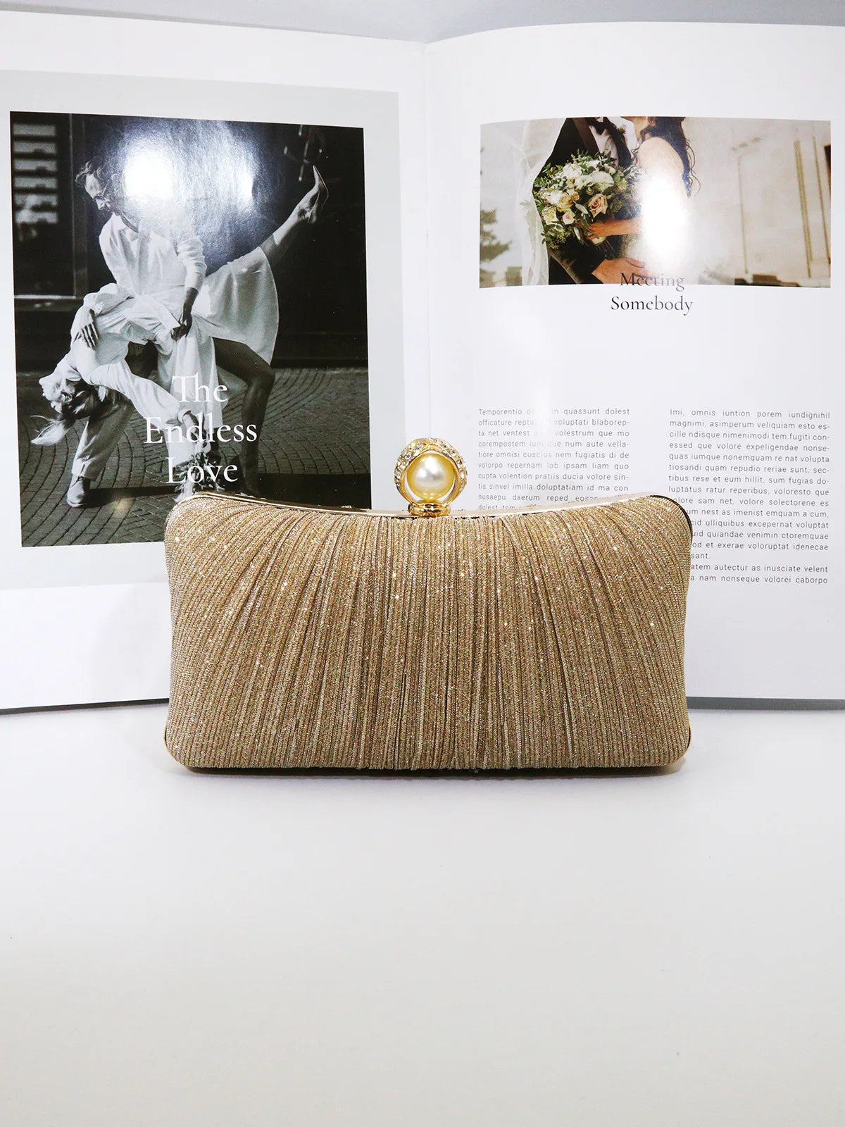 Elegant Pleated Chain Clutch Evening Bag for Women