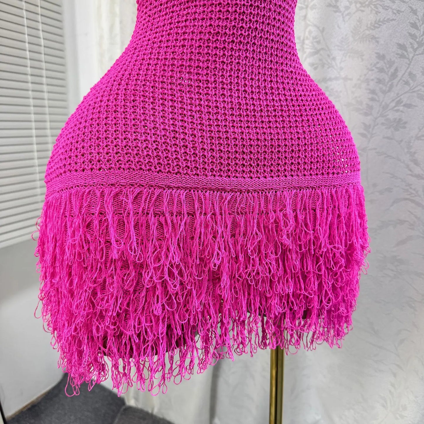 Elegant Round Neck Sleeveless Tassel Hem Bodycon Mini Knitted Dress for Women