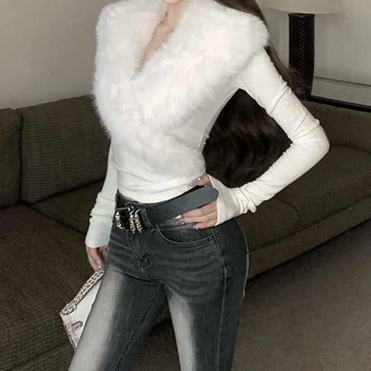 American Spice Girl Cross Fur Collar Long Sleeve T-shirt Women's winter high-grade sense waist slim fit with slim bottoming top.