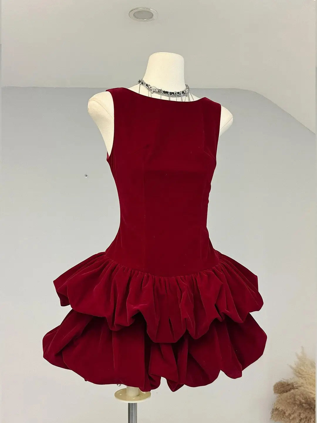 Elegant Red Velvet Sleeveless Evening Dress for Women
