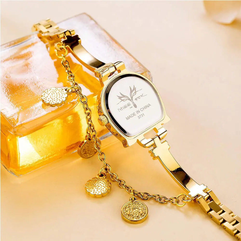 Cute Women Fashion Watches Small Dial Quartz Bracelet Wrist Watch Wholesale New Arrival With Pendant Ladies Wristwatch Hot Sale