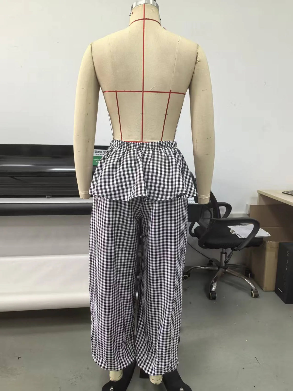 Sleeveless Top and Plaid Ruffle Pants Two Piece Set for Women