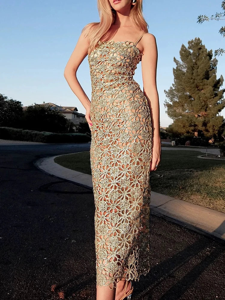 Elegant Embroidered Halter Two Piece Skirt Set for Women