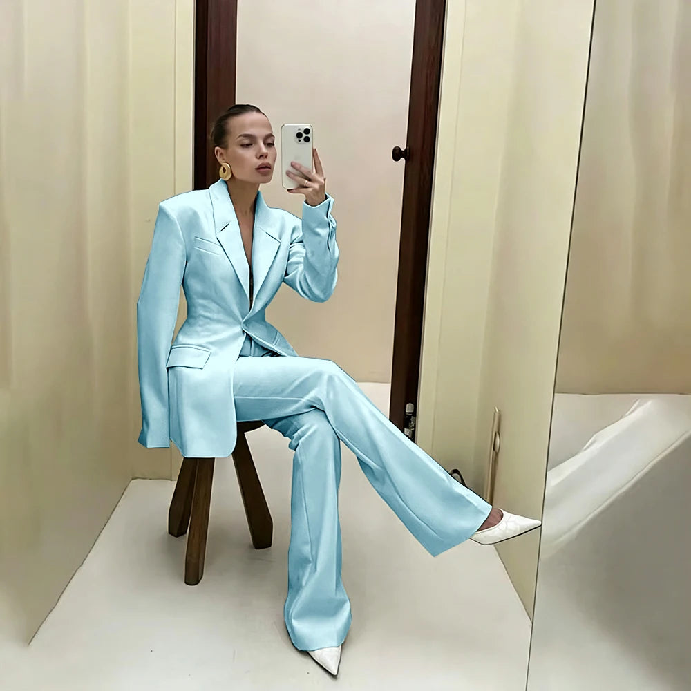 White Single Breasted Notched Collar Blazer Set For Women