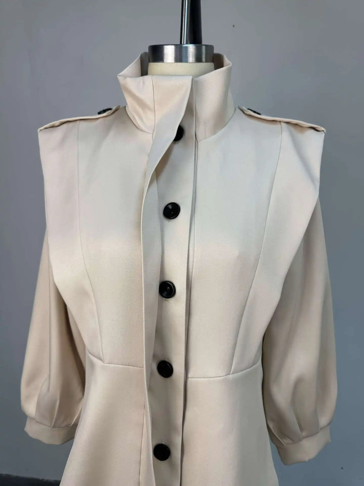 Elegant Short Trench Coat With Stand Collar for Women