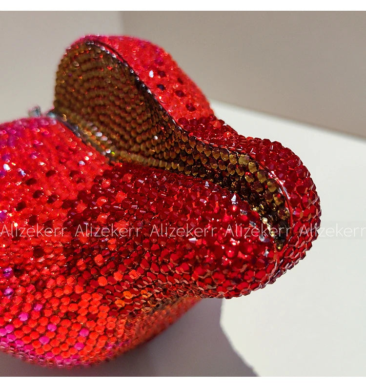 Glamorous Crystal Conch Shaped Rhinestone Evening Bag for Women