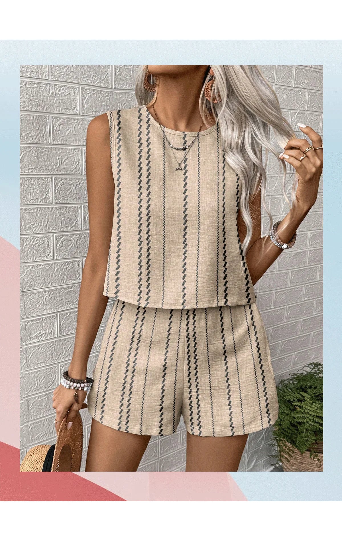 Vertical Striped Crop Top And Shorts Two Piece Set for Women