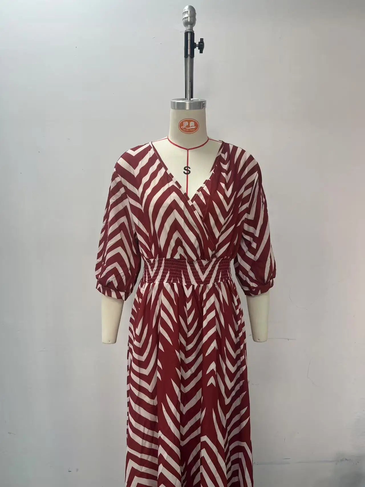 Loose Women's Dress Elegant Style Random Print Dyed Big Hemline 2026 European And American Style Casual Chic Maxi Dress