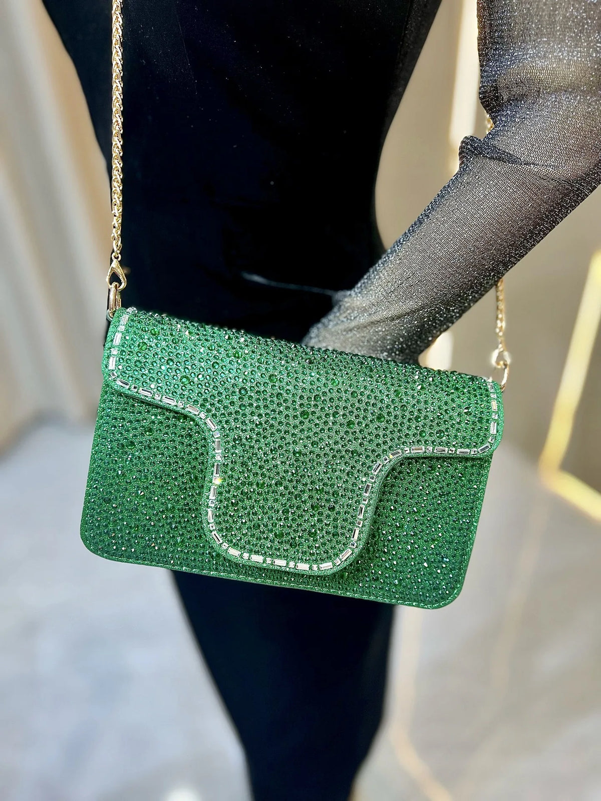 Elegant Diamond Studded Evening Clutch Bag for Women