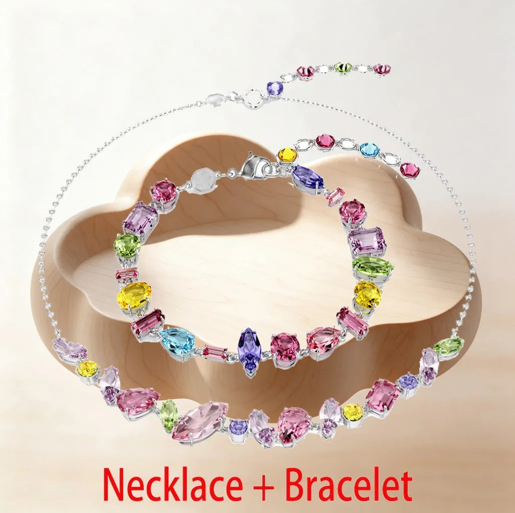 Shimmering Crystal Jewelry Set With Necklace And Earrings For Women