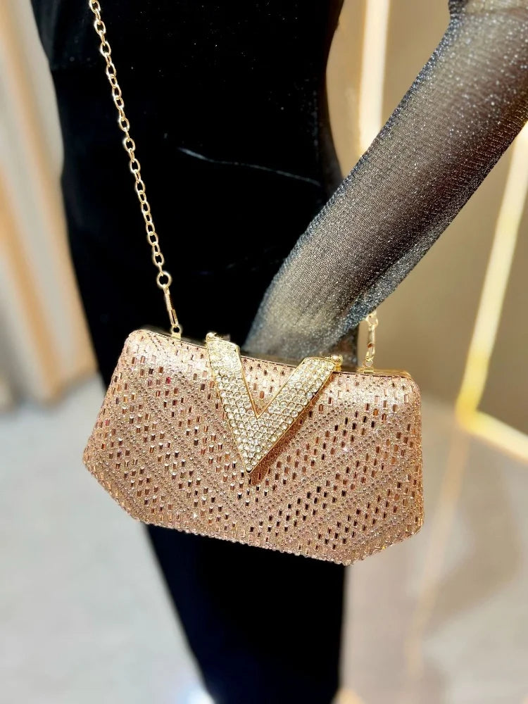 Luxury Shiny Diamond Studded V Letter Evening Dress Bag for Women Brand Rhinestones Handbags Elegant Cheongsam Bag Wedding Purse