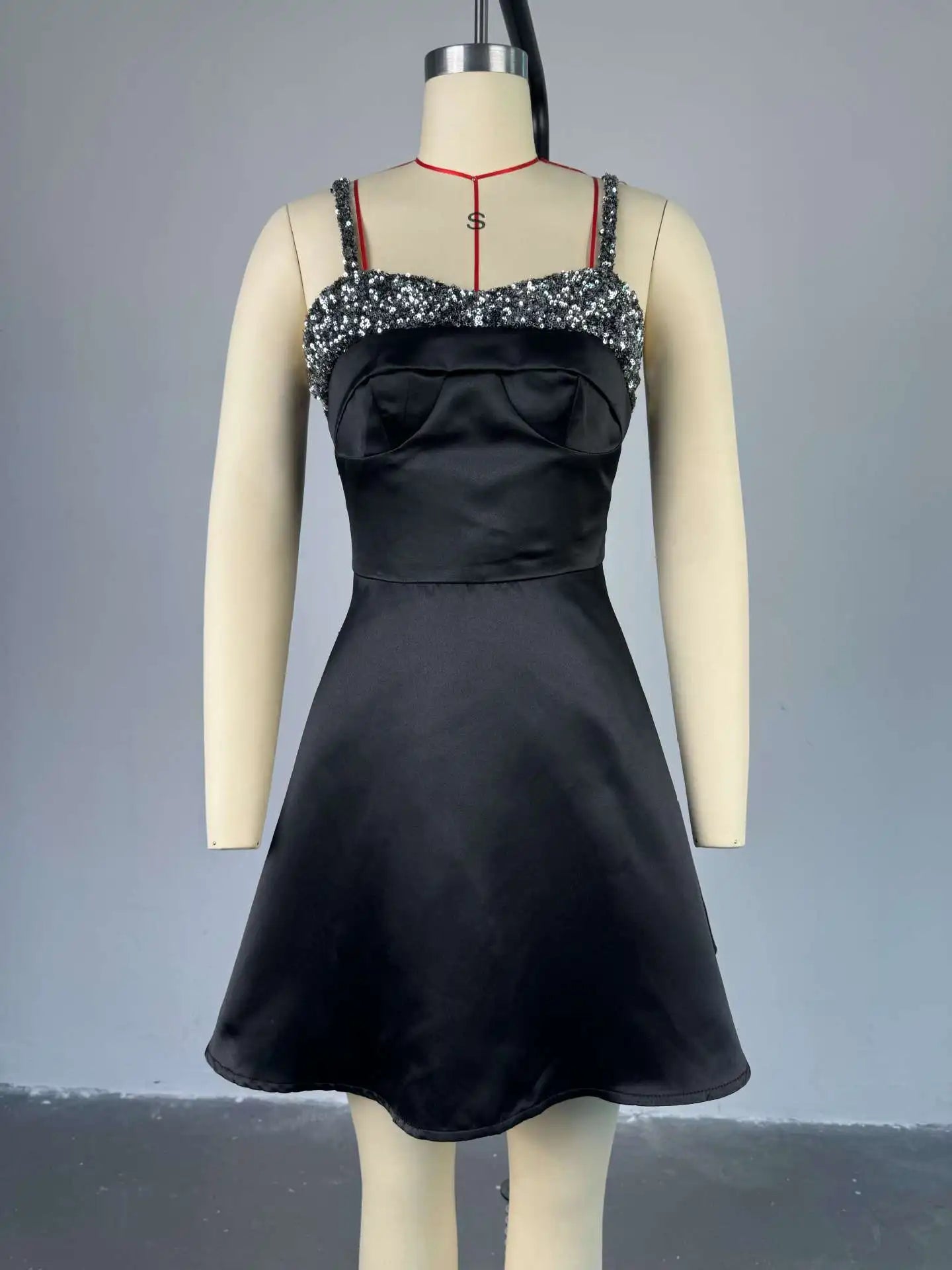 Elegant Black Sequined Strapless Mini Dress for Women