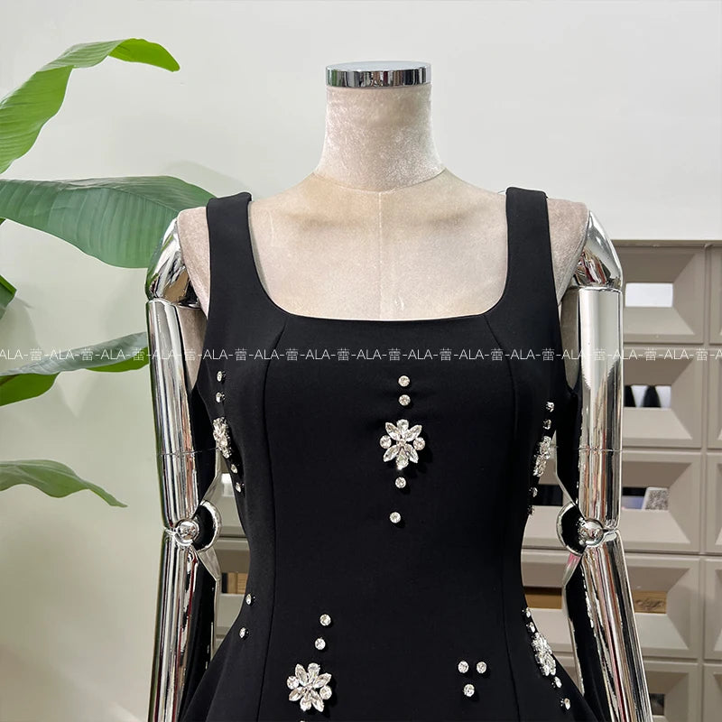 High-end Light Luxury Party Dress 2025 Summer Clothes New Heavy Industry Diamond Square Collar Waist Halter Bow Short Dress