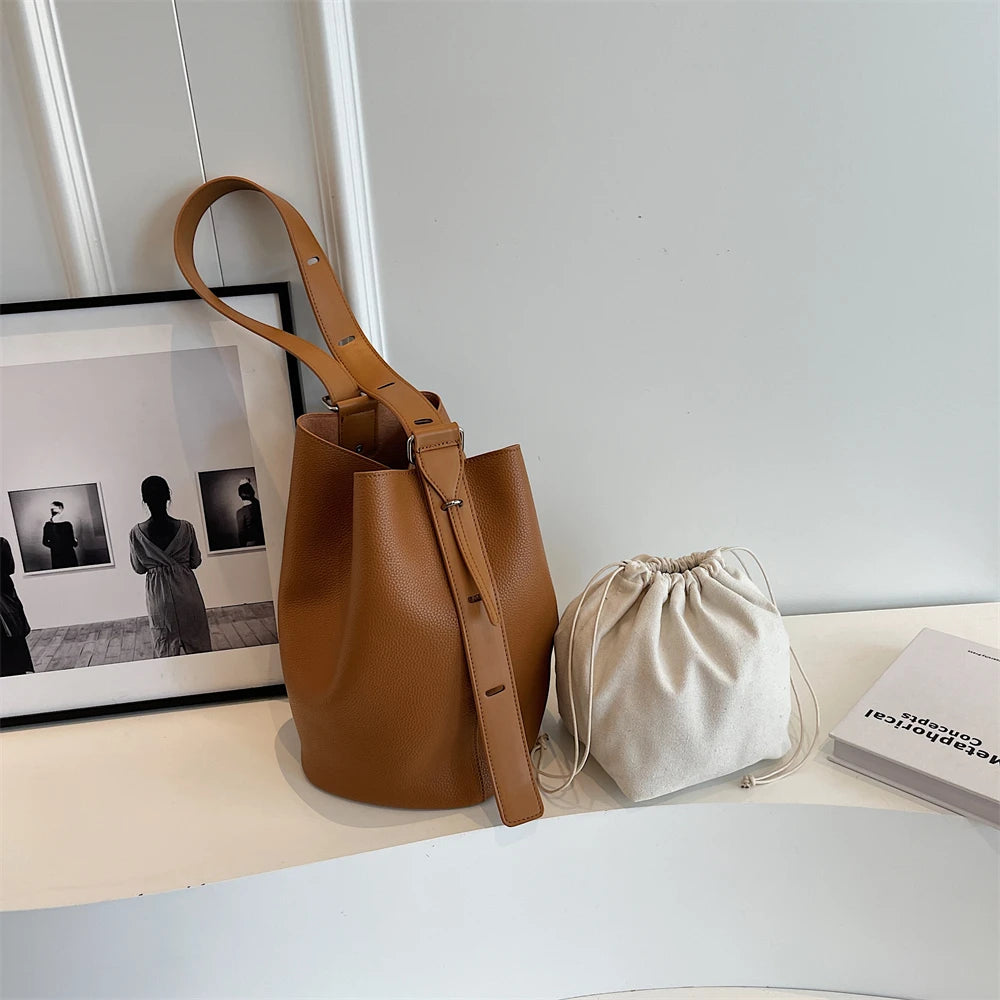 Retro Shoulder Large Capacity Bucket Bag for Women