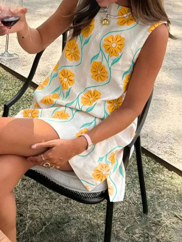 Floral Print Sleeveless Round Neck Mini Dress With Back Keyhole for Women