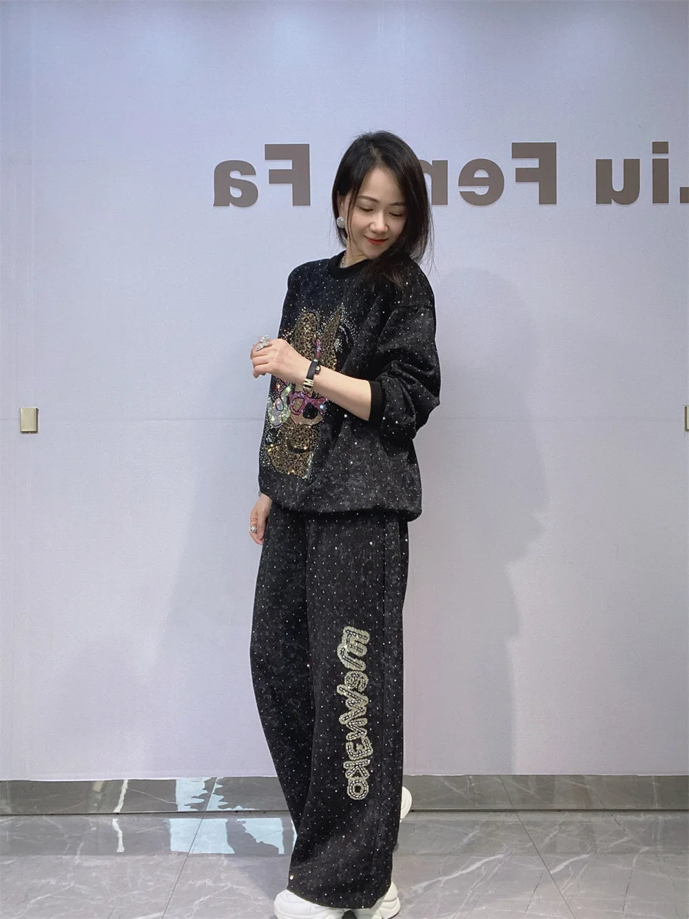 Autumn Winter Rhinestone Long Sleeve Round Neck Pullover Sweatshirt and Long Pants Set Fashion Woman Clothes Outfits 2025 New