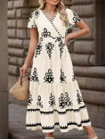 Plus Size Fitted Ditsy Floral Dress