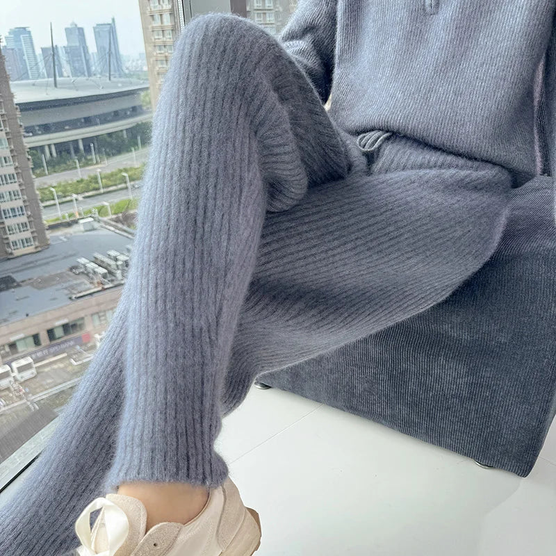 Warm Knit Elastic Waist Slim Fit Trousers for Women