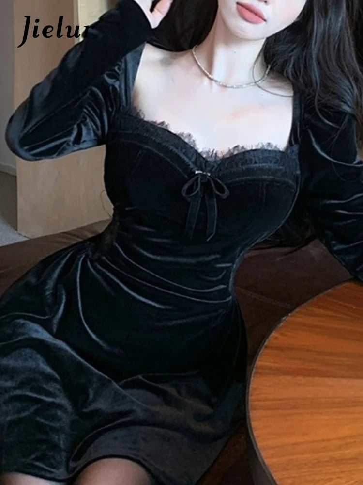 Elegant Gothic Velvet Long Sleeve Midi Dress for Women