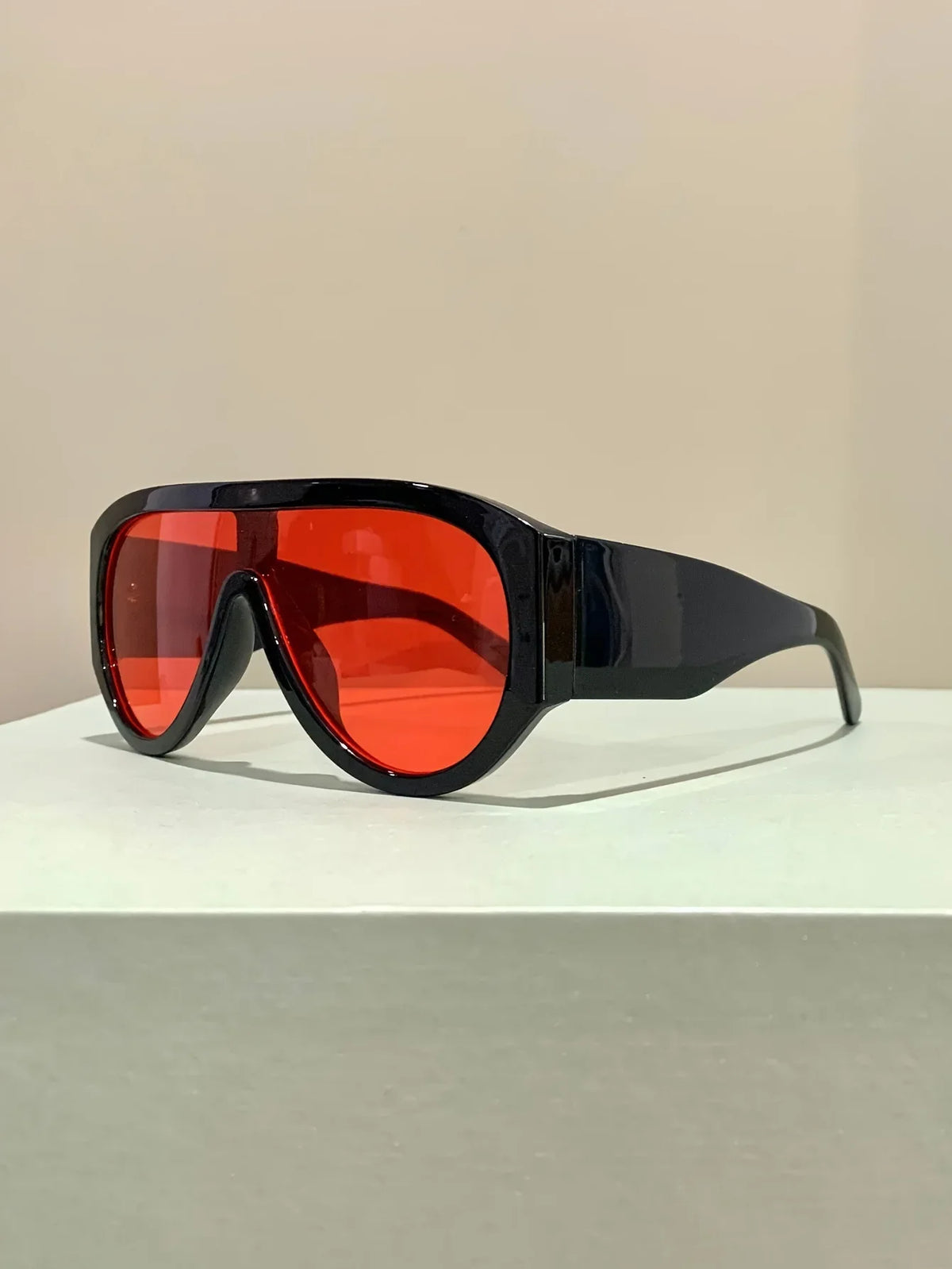 Classic Oversized Gradient Lens Pilot Sunglasses for Women