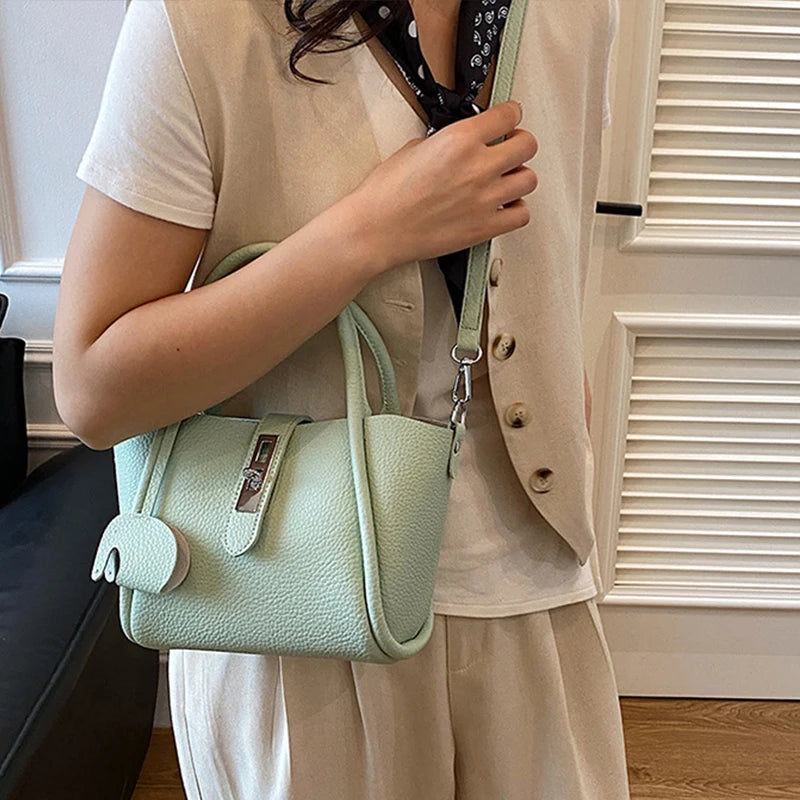 Fashion Design Women Bucket Bag Brand Trendy Basket Bag Versatile Simple Solid Color Texture Women's Bag Shoulder Crossbody Bag