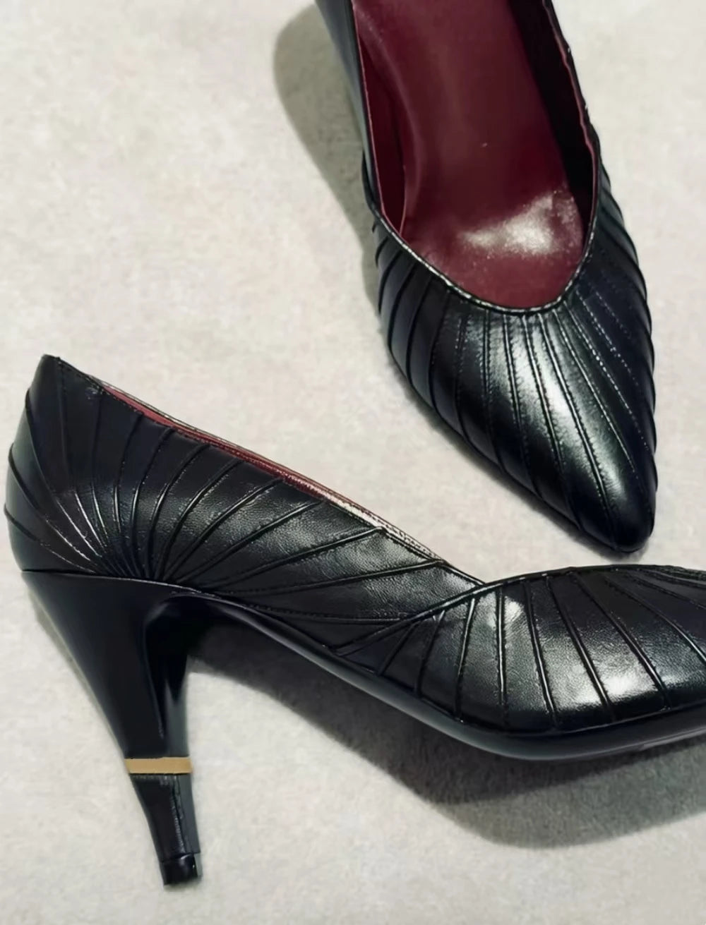 Retro Black Leather Pointed Toe Mid Heel Pumps With Pleated Detail for Women