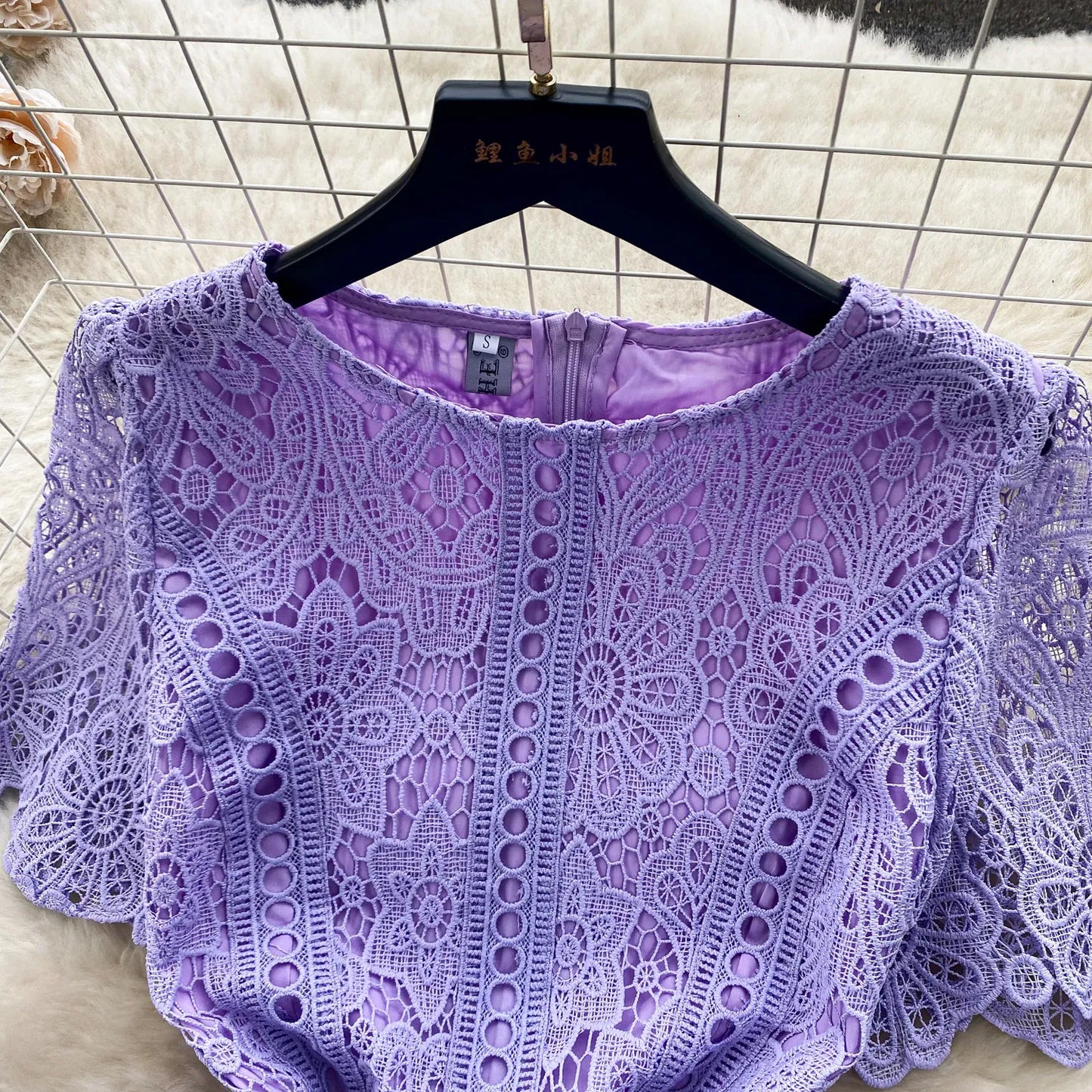 Korean Version Retro High-end Round Neck Lotus Leaf Sleeve Lace Dress for Women's 2026 Summer New Temperament Elegant Long Dress