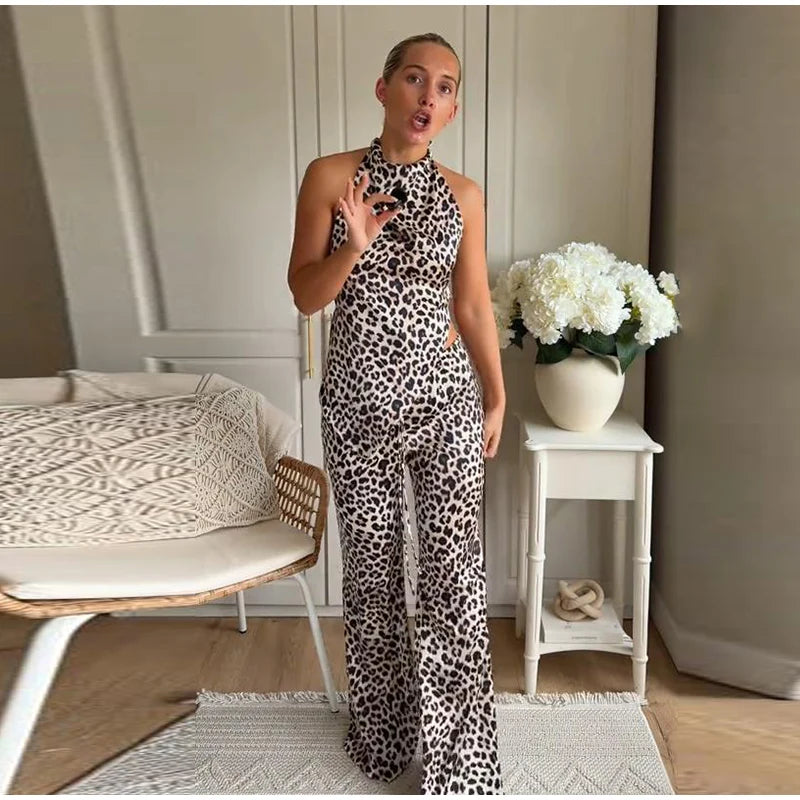 Retro Geometric Stripe Two Piece Set With Halter Top And Flare Pants for Women