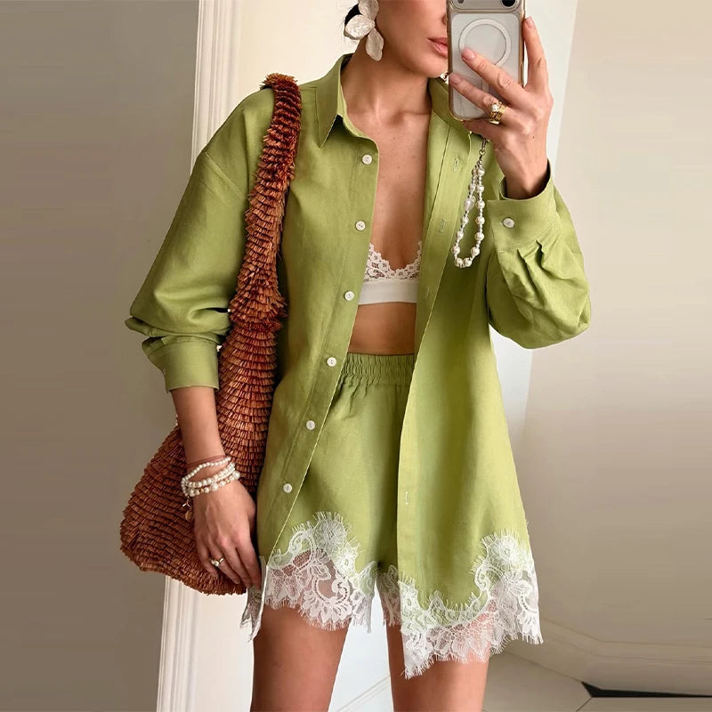 Casual Loose Fit Lace Patchwork Shorts Outfit For Women