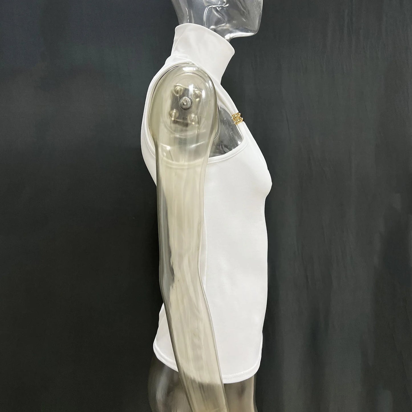 TARUXY Gold Ring Sleeveless Off-shoulder Top Female High Elasticity Fashion Slim Camis Streetwear 2025 New Summer Lady T shirt