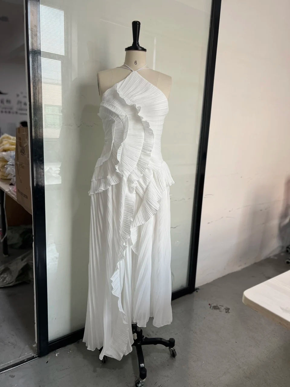 Chic Pleated Halter Neck Long Vacation Dress High Quality Purple Strapless Lotus Edge Maxi Dress 2025 New Lady Vacation Gown