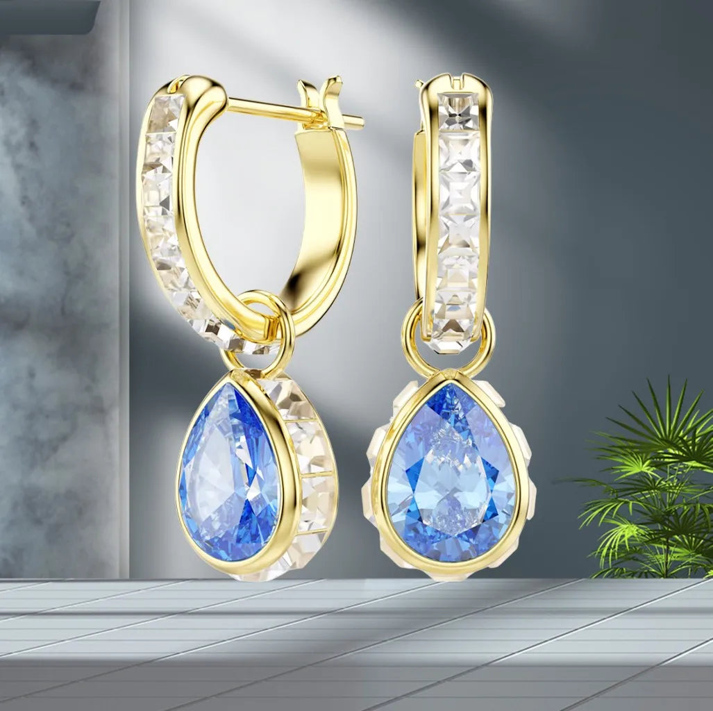 Elegant Silver Crystal Necklace And Earring Set for Women