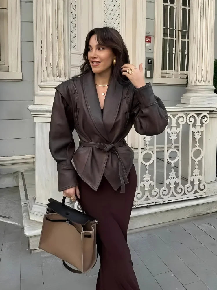 Women Leather Bomber Jackets Coats With Belt Notched Shoulder Pads Motorcycle Street Chic Short Outwear Fashion Solid Lace Up
