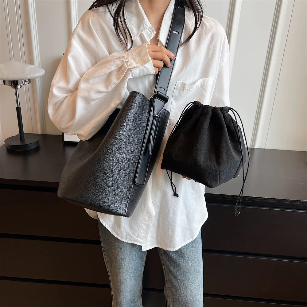 Retro Shoulder Large Capacity Bucket Bag for Women