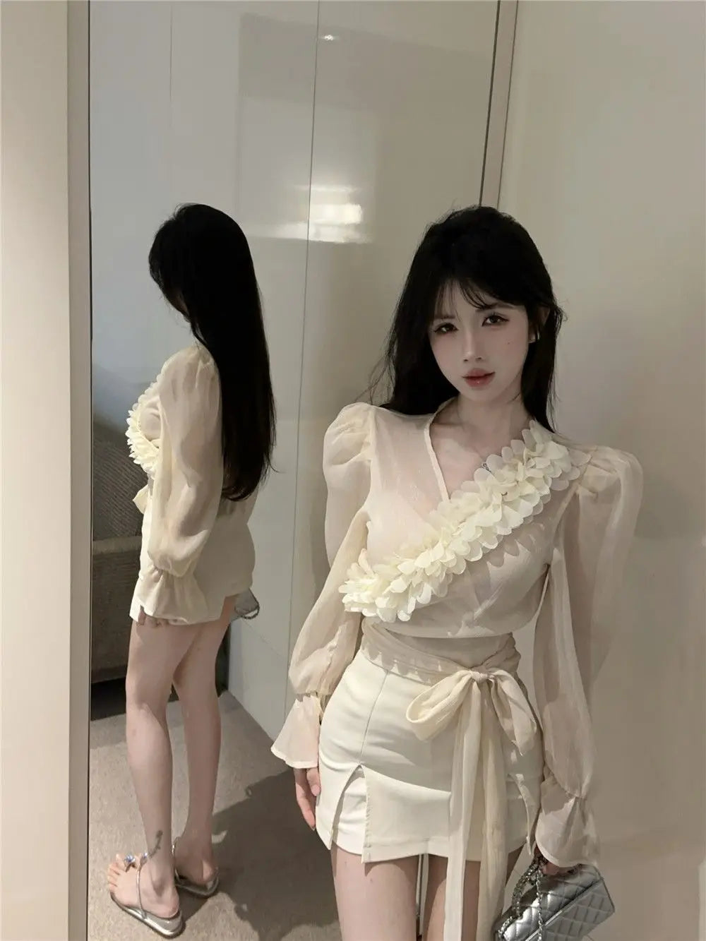 V Neck Bubble Sleeve Chiffon Blouse