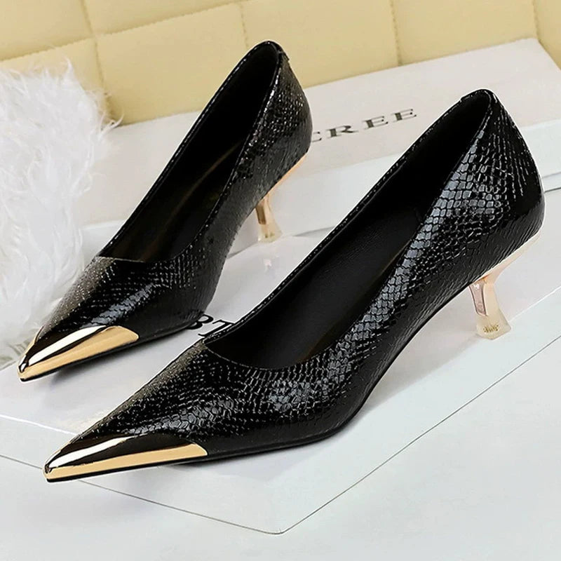 Sequin Snake Pattern Pointed Toe Kitten Heel Pumps for Women