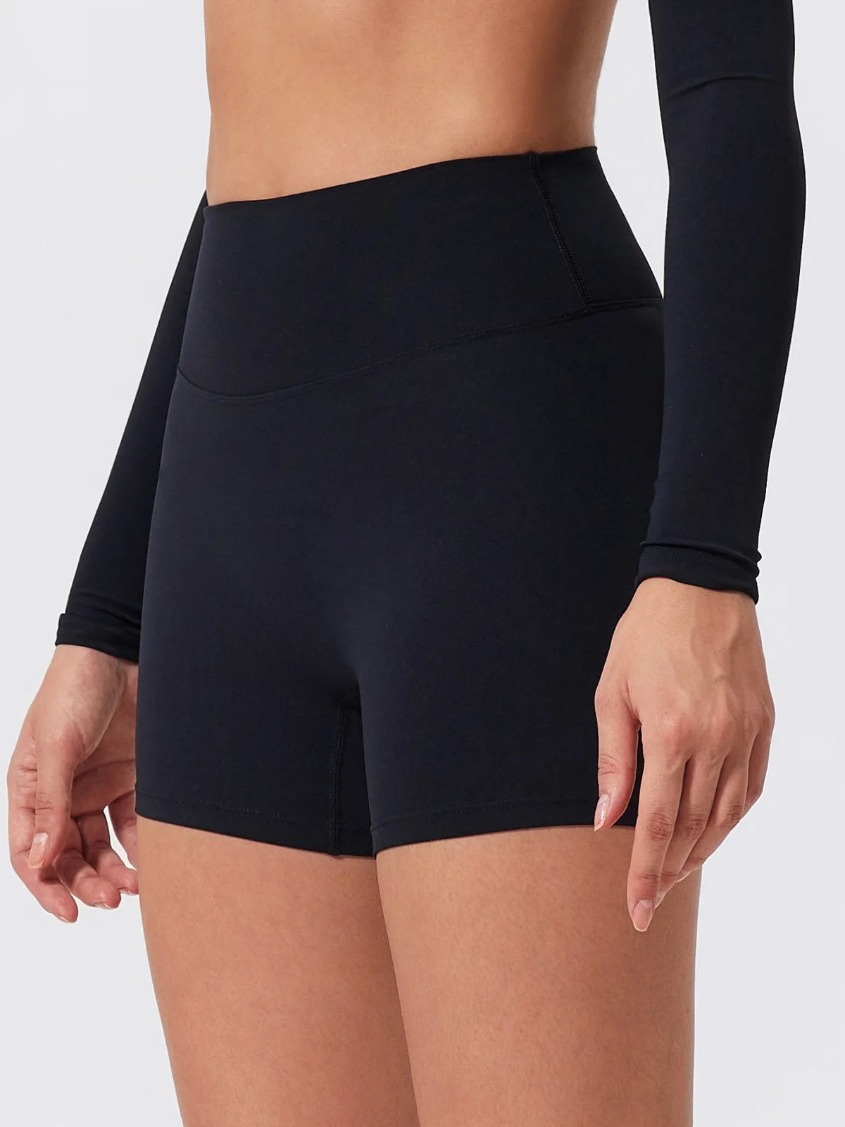 Sporty Solid U-Neck Crop Top and Shorts Two-Piece Set for Women