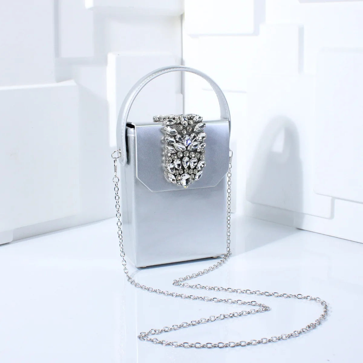 Exquisite Compact Banquet Bag for Women Luxury Rhinestones Square Box Versatile Wedding Clutch Purse Evening Dress Bag