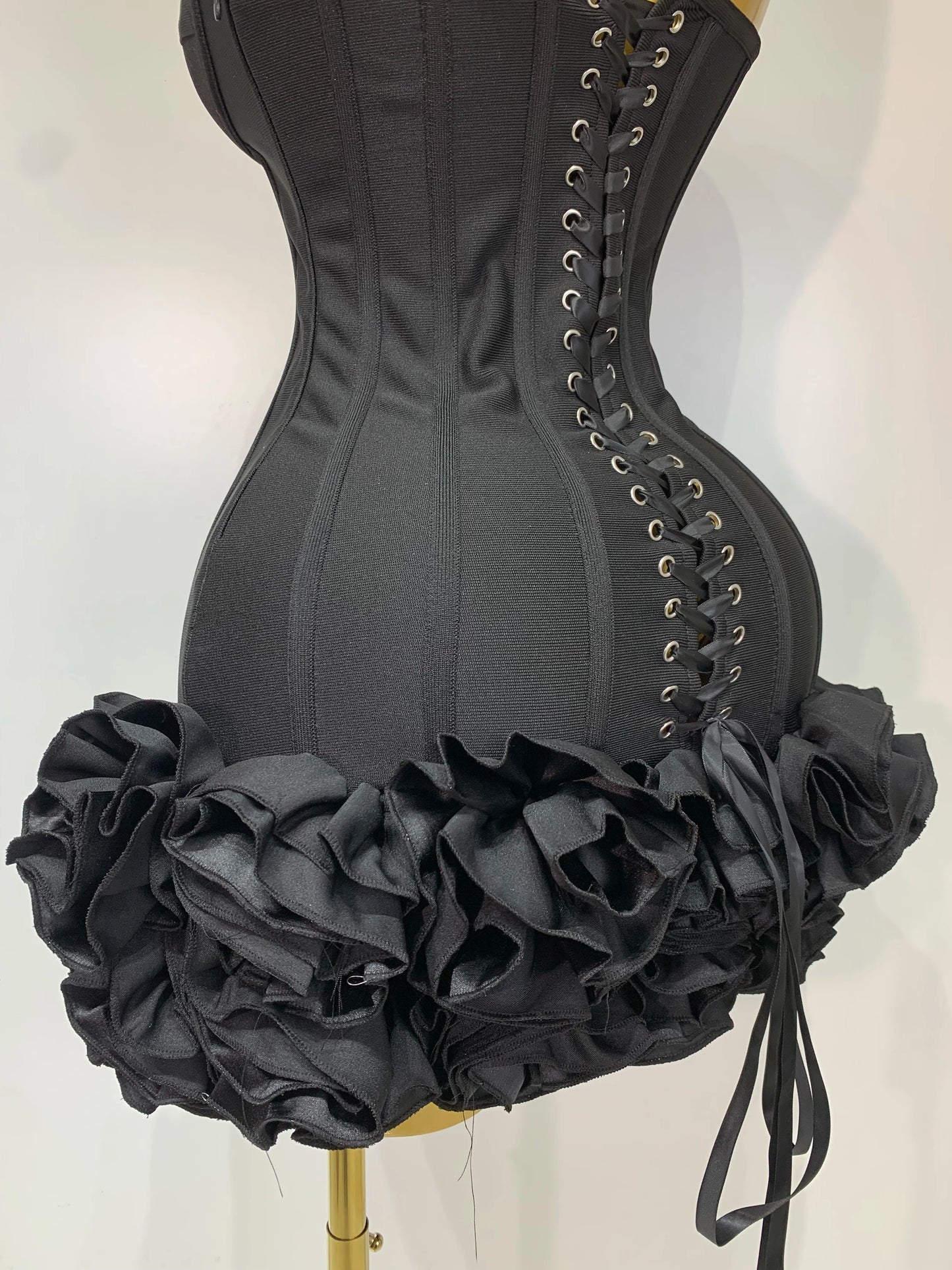 Women Sexy Strapless Backless Flower Embellished Mini Bandage Dress Bodycon Celebrity Party Cocktail Evening Party Club Dresses