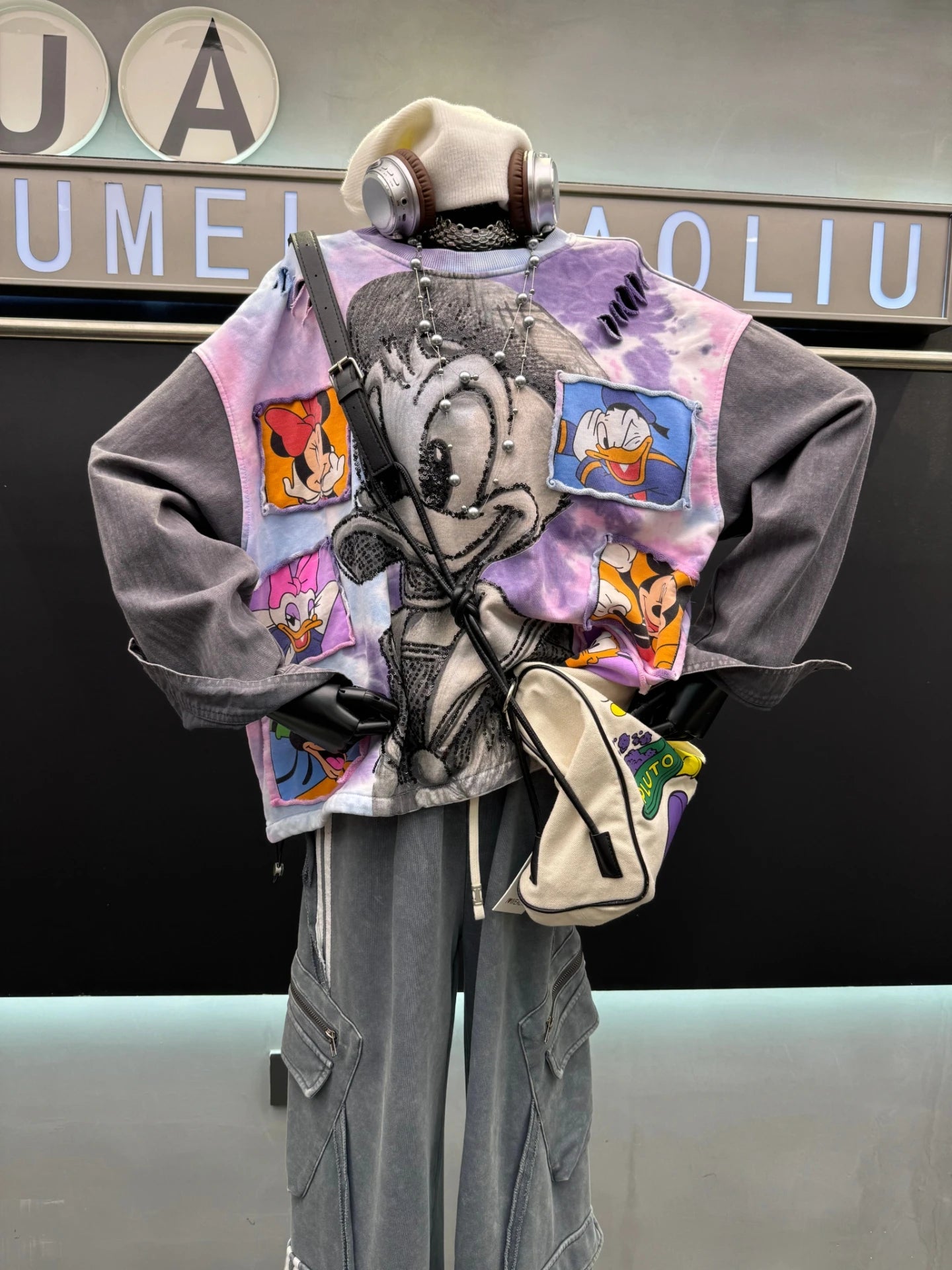 Autumn New Heavy Stitching Denim Trendy Brand Cartoon Duck Gradient Color Round Neck Fashion Pullover Sweatshirt for Women