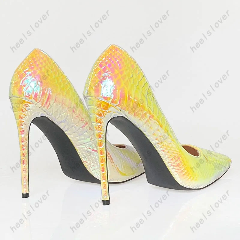 Sophisticated Crocodile Pattern Pointed Toe Pumps for Women