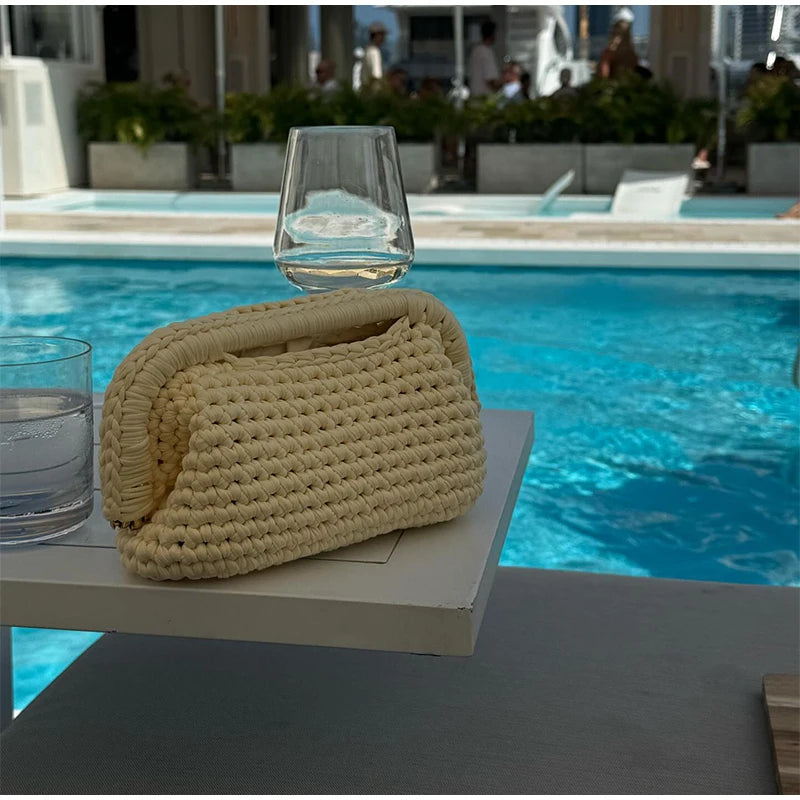 Fashion High-end Clutch Bag Hand-crocheted Clip Bag Simple Versatile Chain Cloud Bag New Leisure Travel Women's Underarm Bag